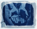 mains_père_cyanotype